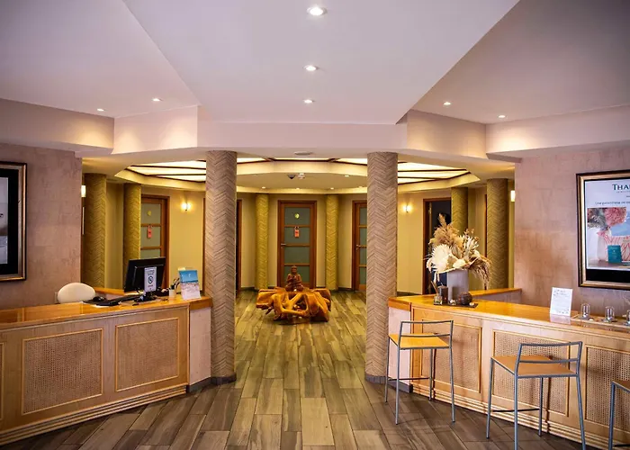 Grand Hotel Les Flamants Roses Thalasso & Spa